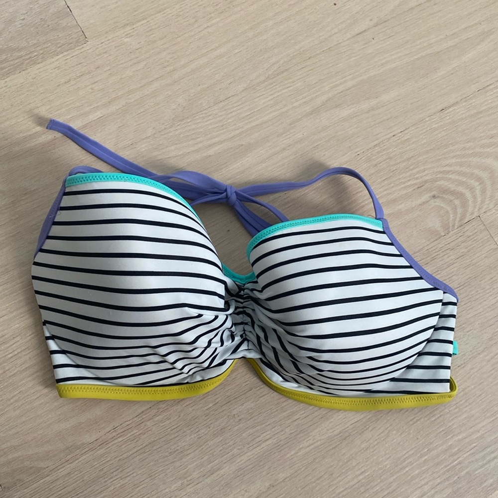 Victoria’s Secret 36DD Bikini Top